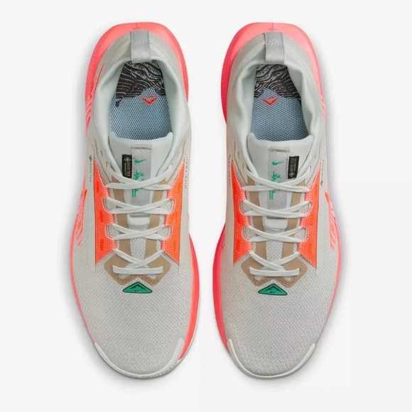 Nike Pegasus Trail 5 GTX  Light Silver/Hyper Crimson FQ0908 004 - Picture 3 of 6